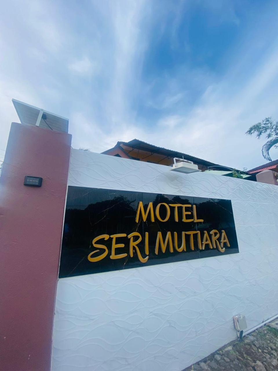 Motel Seri Mutiara Kuah Exterior foto